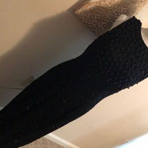 Long Dress.Small waistline.